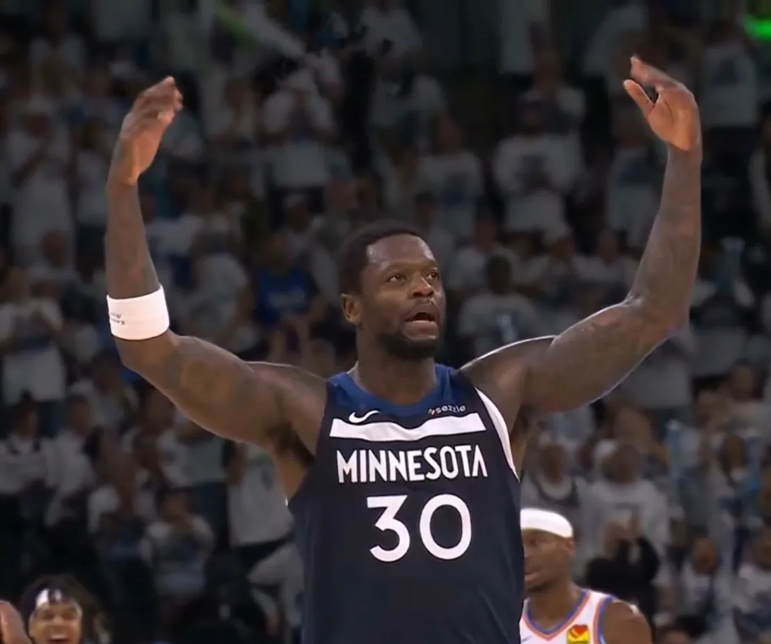 雷霆血洗南韩男篮,拉塞尔送出助攻 雷霆血洗南韩男篮,拉塞尔送出助攻