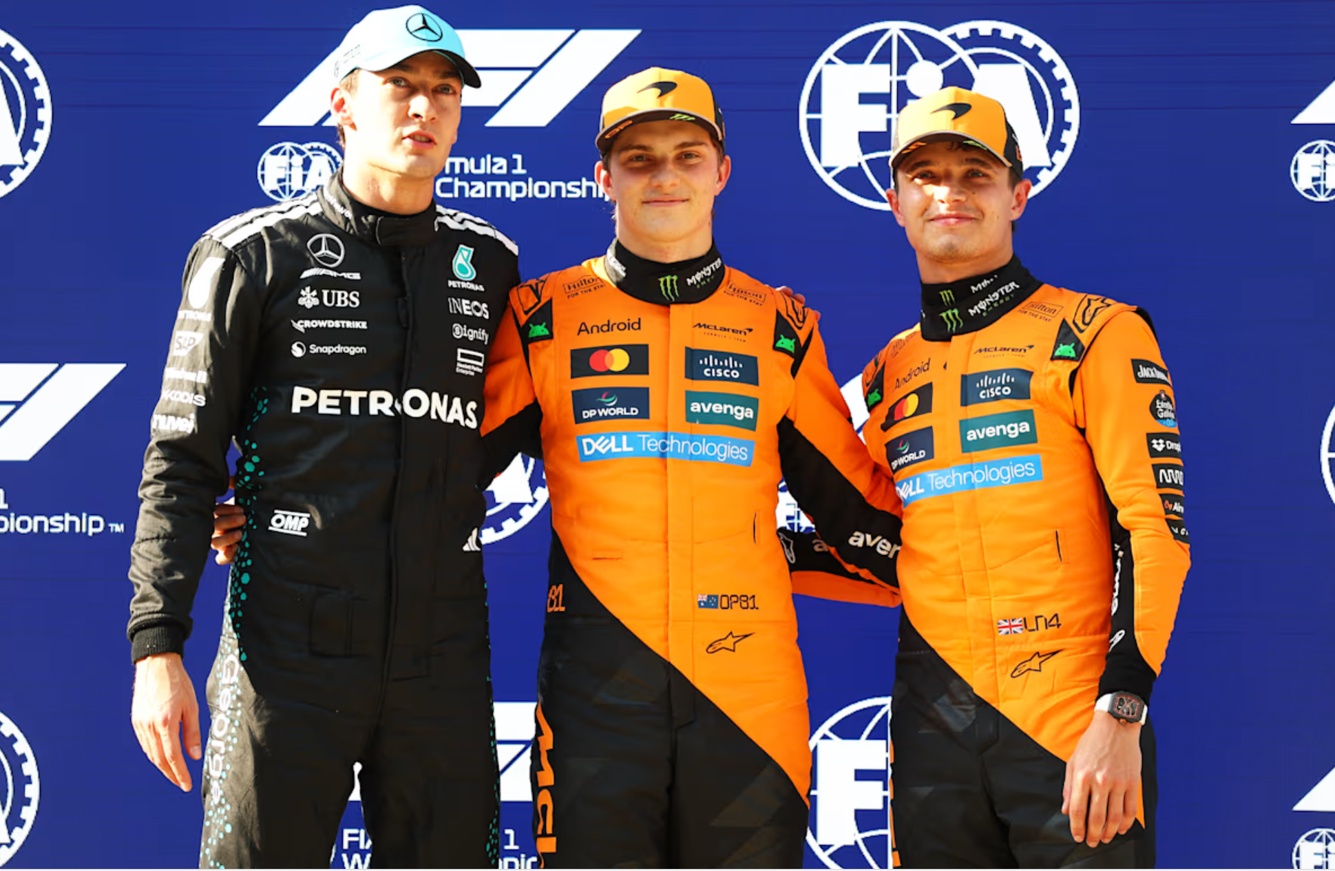 包含红牛车队横扫雷诺车队，皮亚斯特里扛起全队的词条