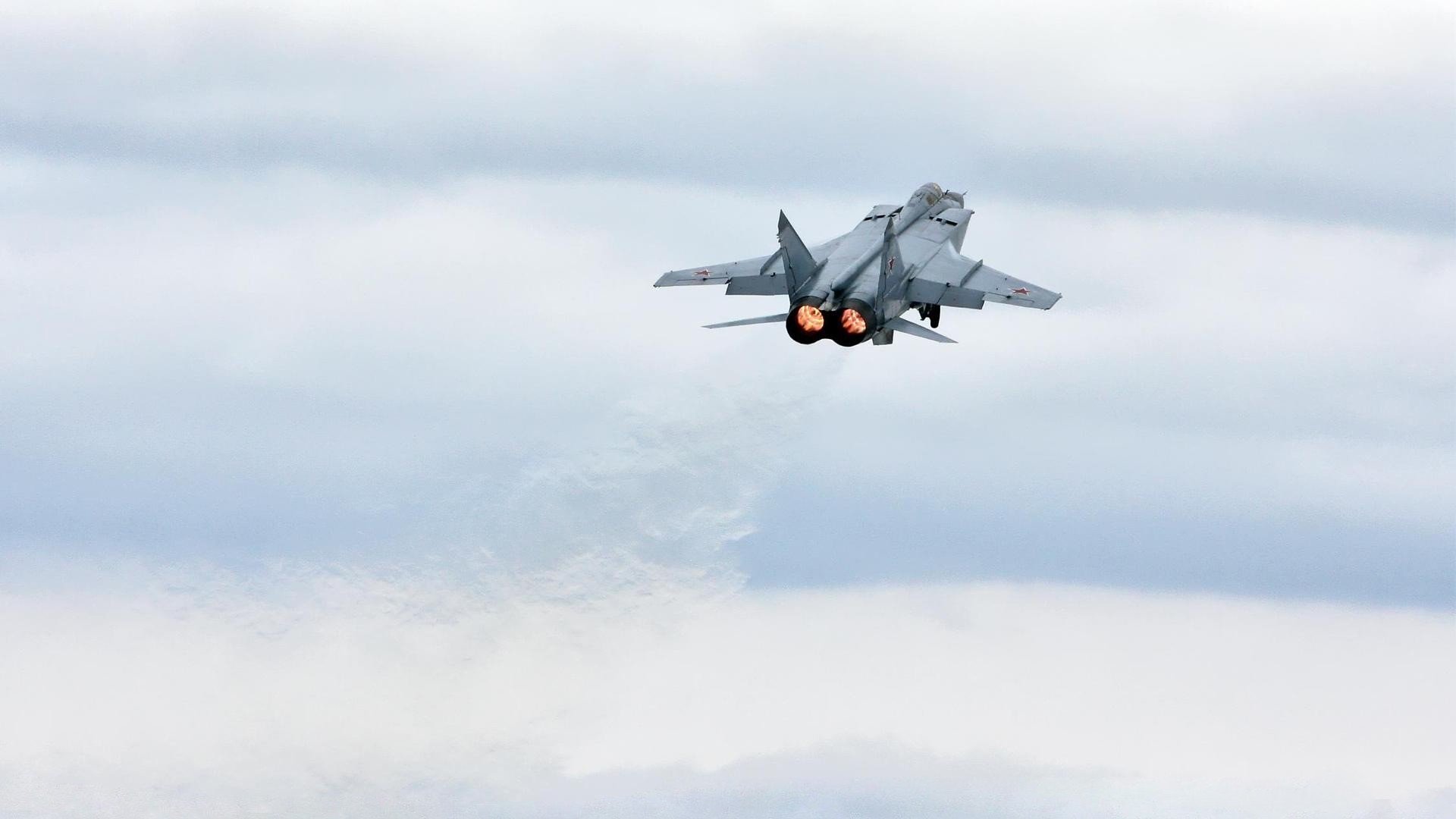 绿茵启示录，亚平宁的战术革命与非洲雄狮的怒吼